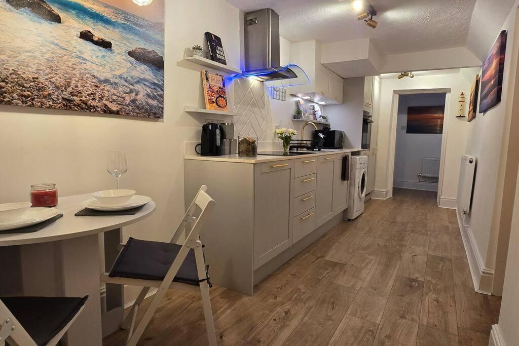 Welcome To The Beach House! โรส์-ออน-ซี ภายนอก รูปภาพ